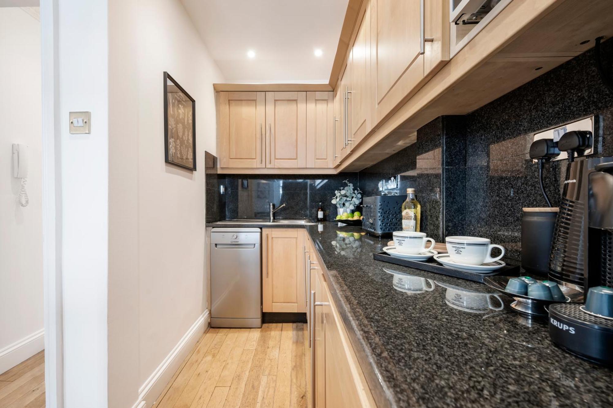 2 Bedr, 3 Beds, 1 Bath Thames, Trafalgar Sq Londres Exterior foto